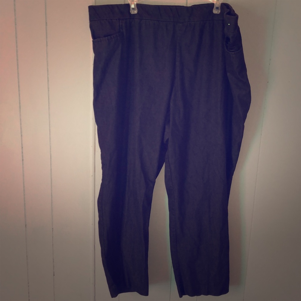 Comfy black slacks with elastic stretch waist